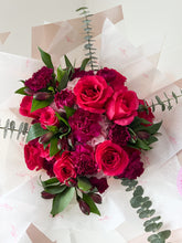 Load image into Gallery viewer, Mother&#39;s Day Florists Choice
